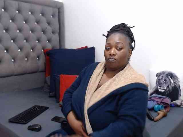 ChocSexcBeast webcam
