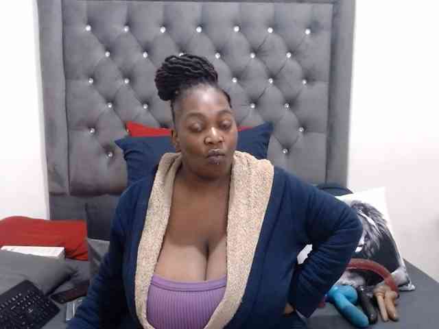 ChocSexcBeast webcam