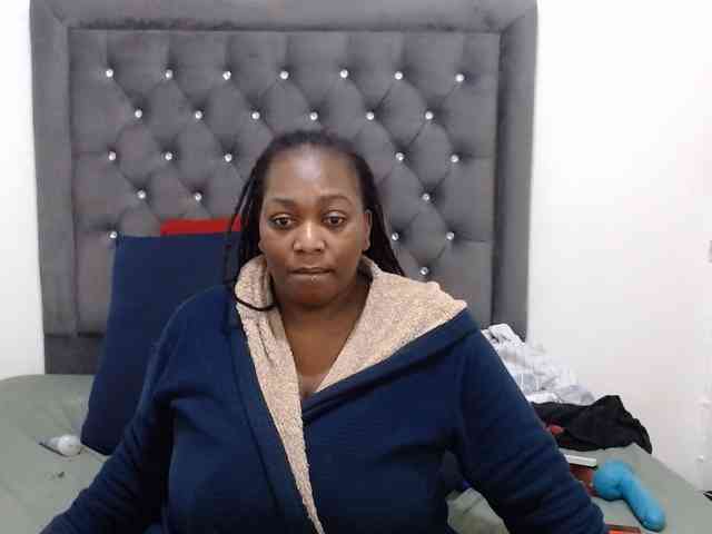 ChocSexcBeast webcam