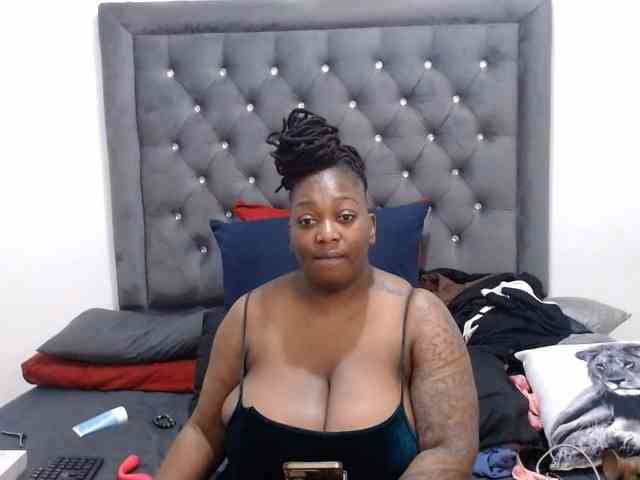 ChocSexcBeast webcam