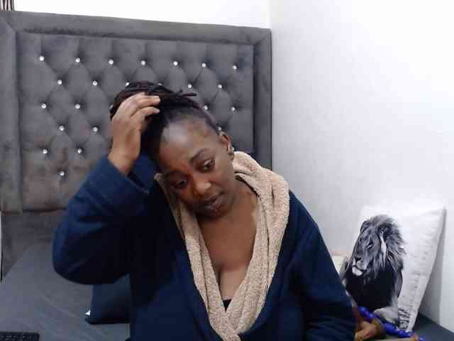 ChocSexcBeast webcam
