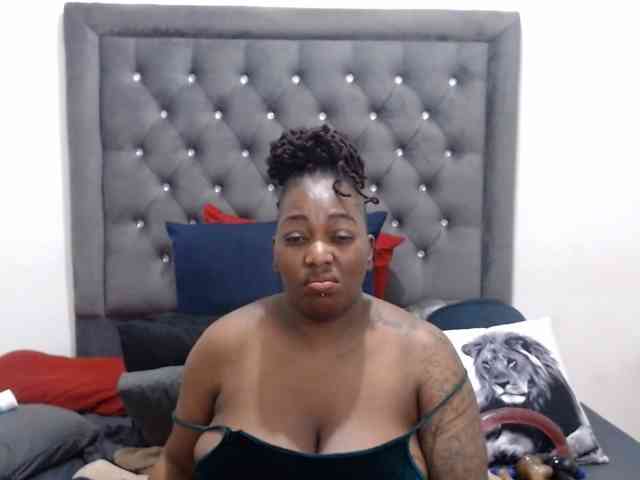 ChocSexcBeast webcam