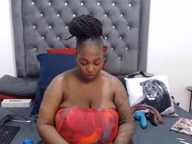 ChocSexcBeast webcam