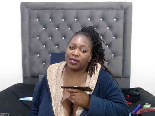 ChocSexcBeast webcam
