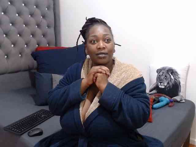 ChocSexcBeast webcam