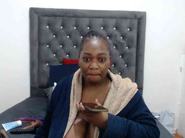 ChocSexcBeast webcam