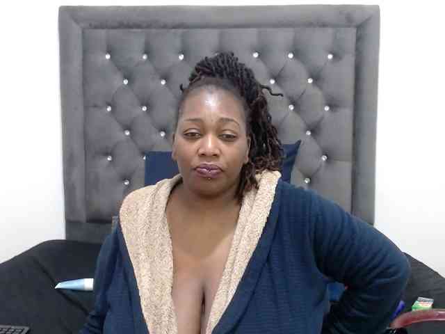 ChocSexcBeast webcam