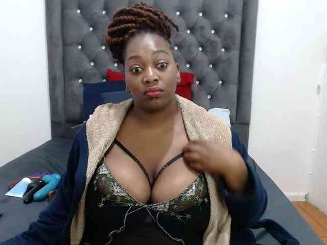 ChocSexcBeast webcam