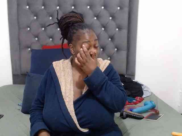 ChocSexcBeast webcam