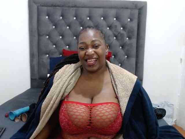 ChocSexcBeast webcam