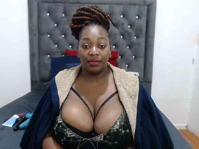 ChocSexcBeast webcam