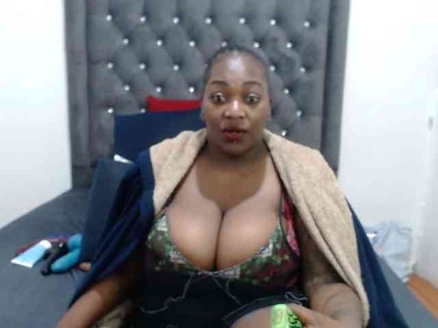 ChocSexcBeast webcam