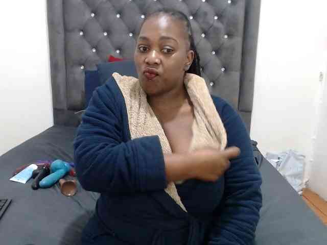 ChocSexcBeast webcam