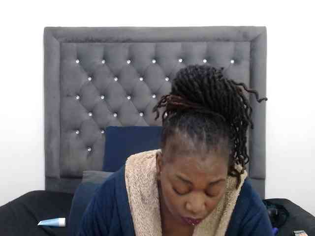ChocSexcBeast webcam