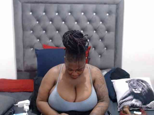 ChocSexcBeast webcam
