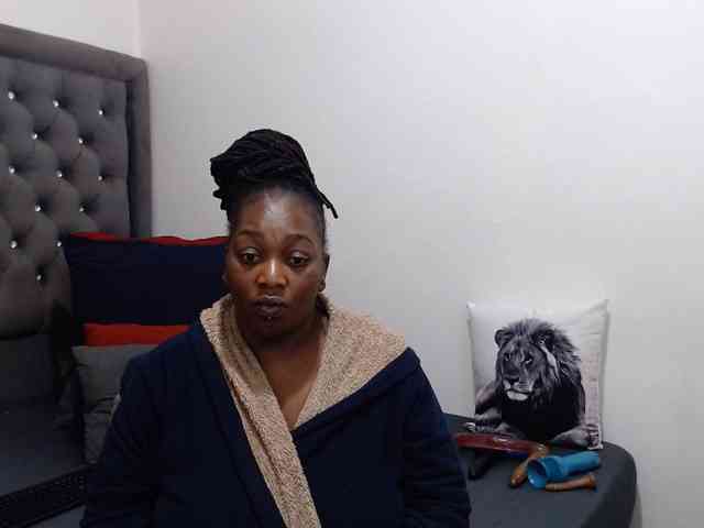 ChocSexcBeast webcam