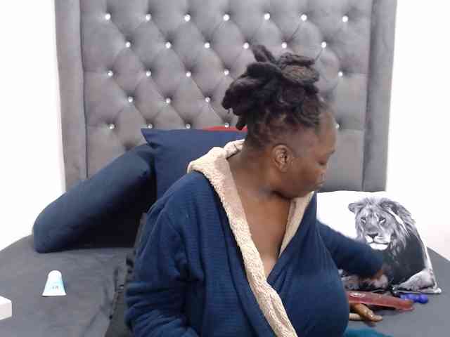 ChocSexcBeast's webcam live show