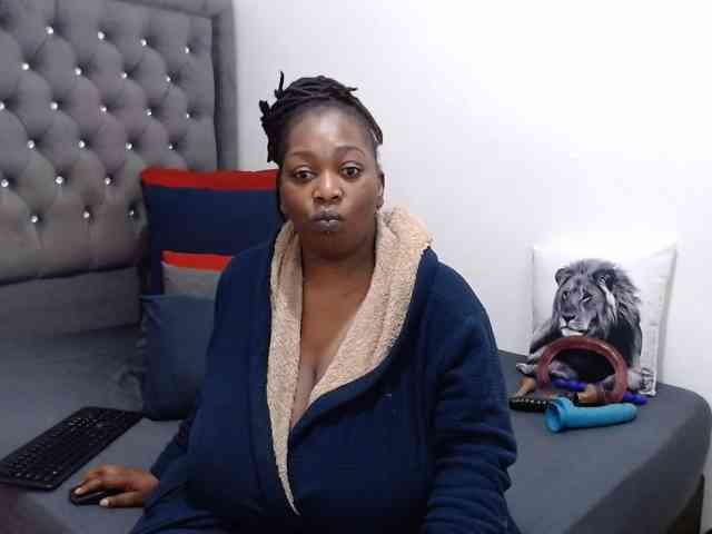 ChocSexcBeast webcam