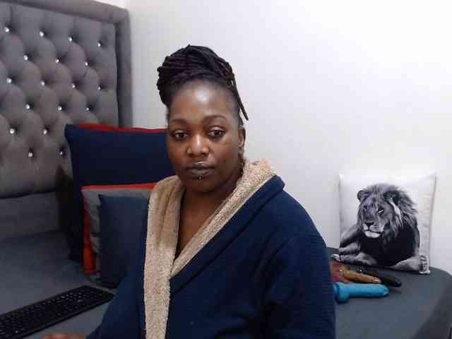 ChocSexcBeast webcam