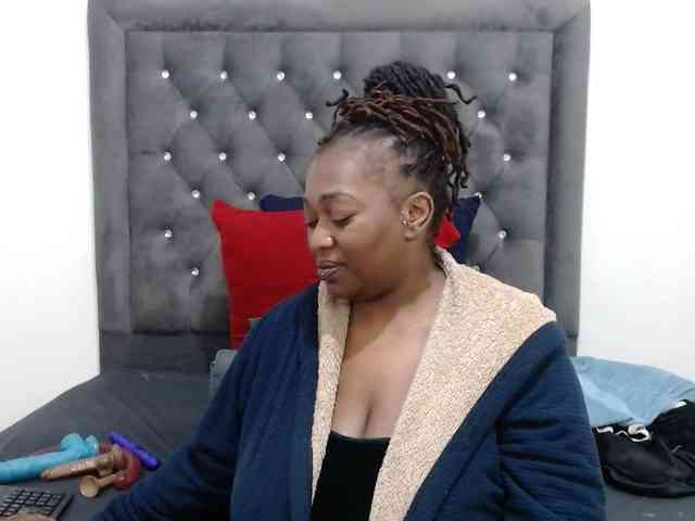 ChocSexcBeast webcam