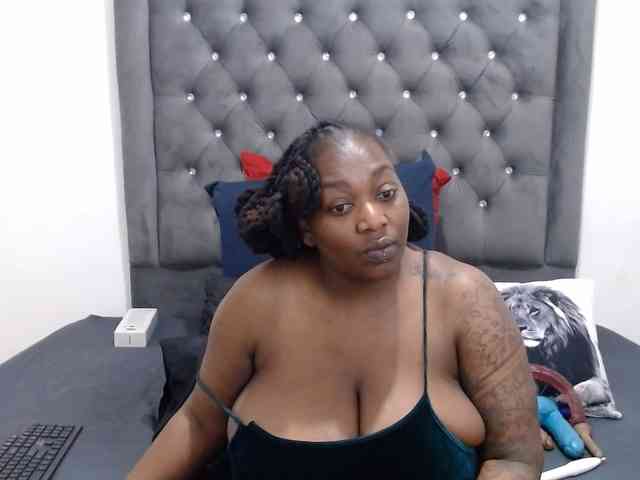 ChocSexcBeast webcam