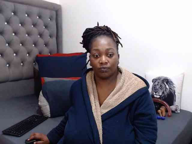 ChocSexcBeast webcam