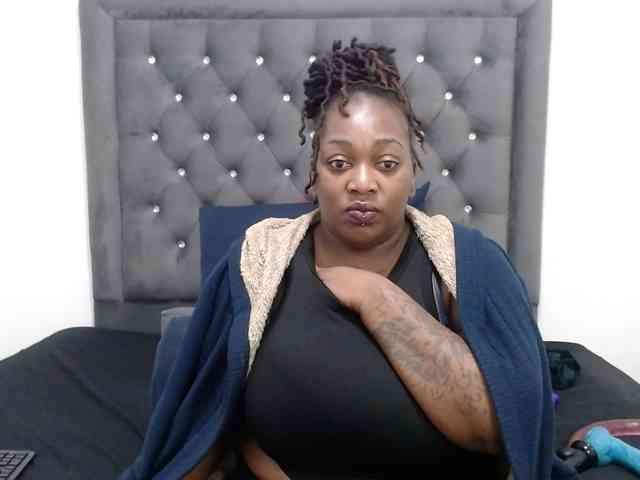 ChocSexcBeast webcam