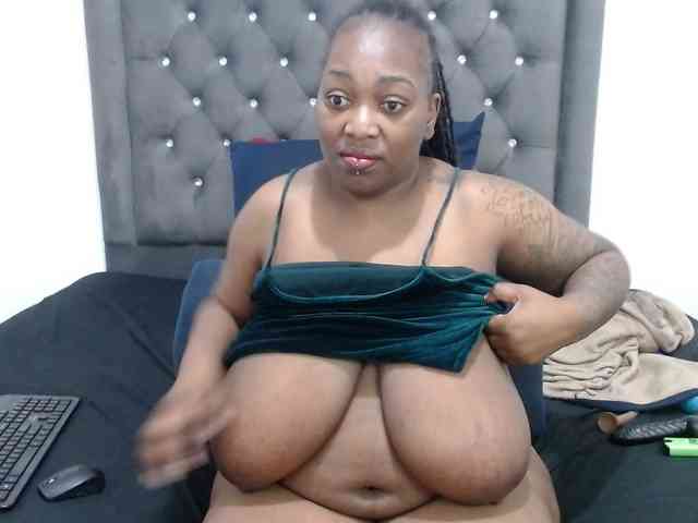 ChocSexcBeast webcam