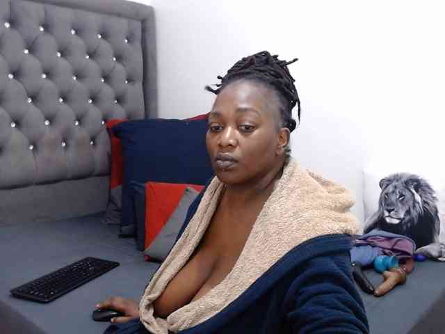 ChocSexcBeast webcam
