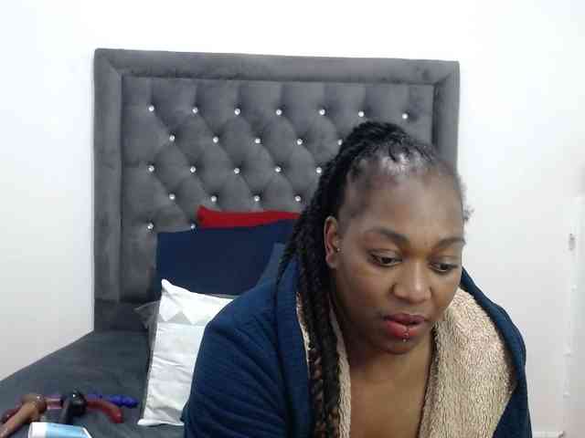 ChocSexcBeast webcam