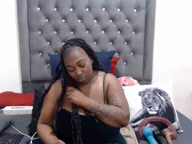 ChocSexcBeast webcam