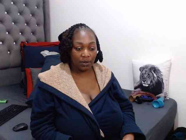 ChocSexcBeast webcam
