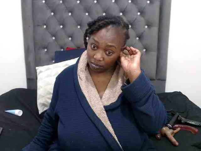 ChocSexcBeast webcam