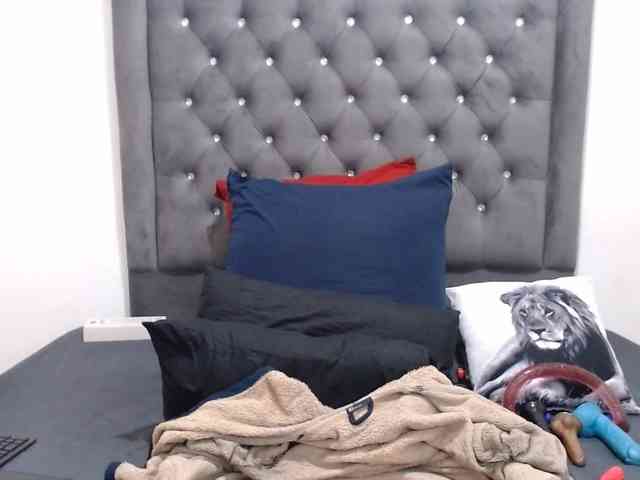 ChocSexcBeast webcam