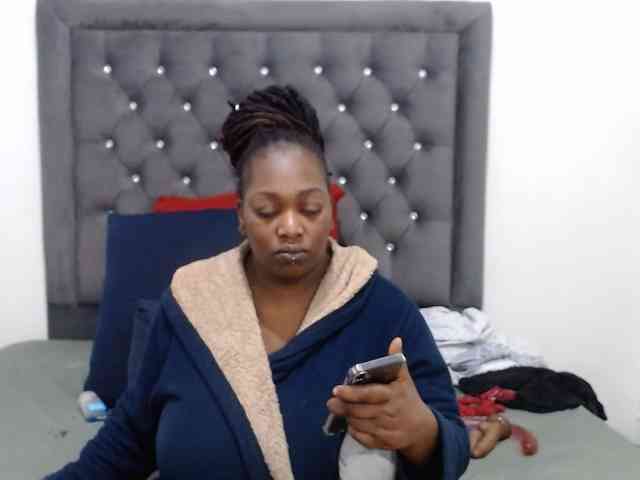 ChocSexcBeast webcam