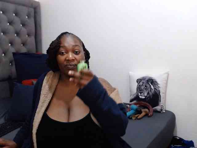 ChocSexcBeast webcam