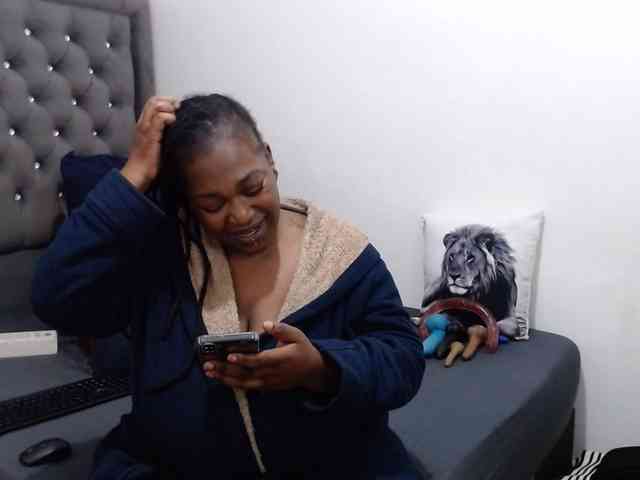 ChocSexcBeast webcam