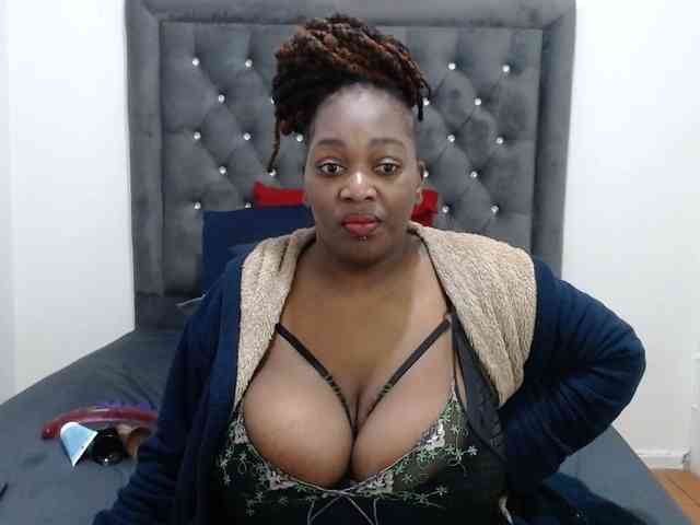 ChocSexcBeast webcam