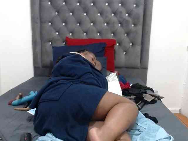 ChocSexcBeast webcam