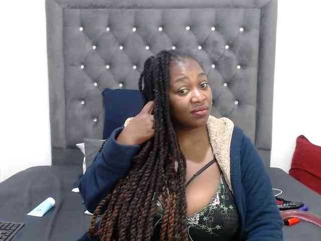 ChocSexcBeast webcam
