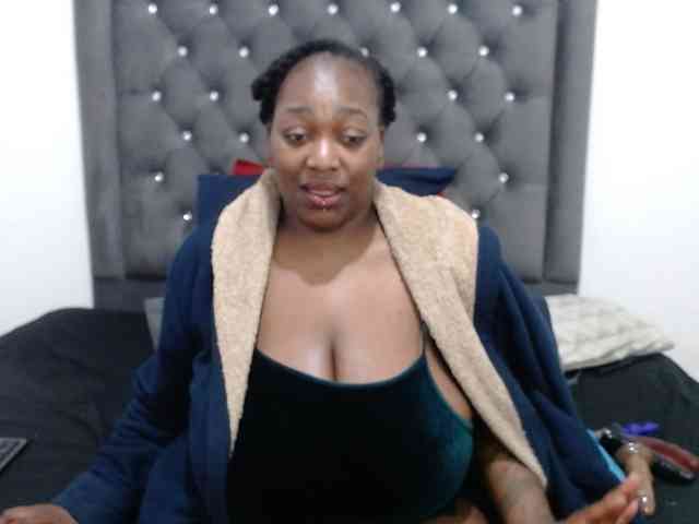 ChocSexcBeast webcam