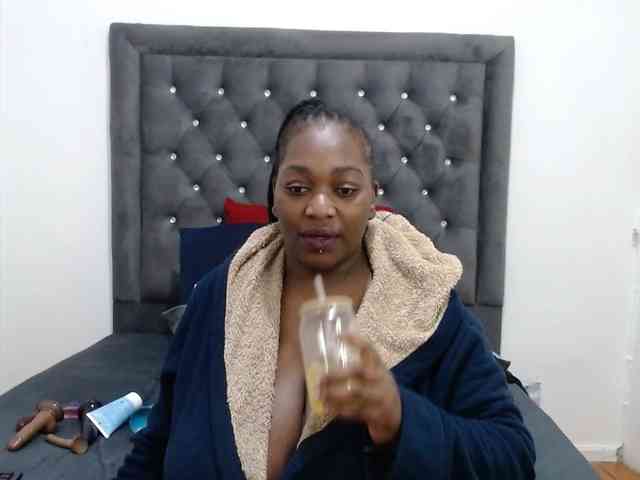 ChocSexcBeast webcam