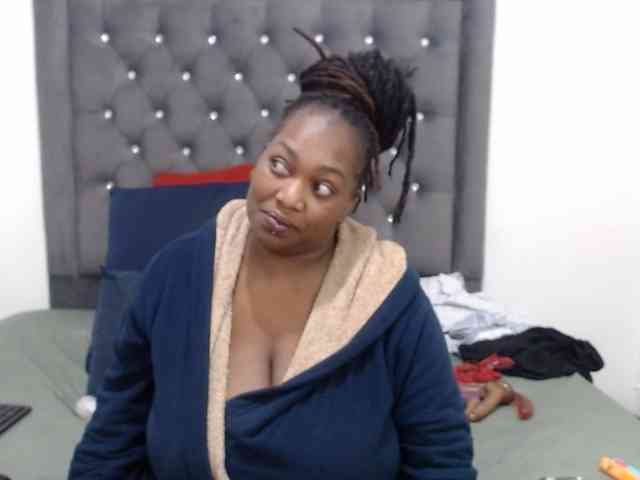 ChocSexcBeast webcam