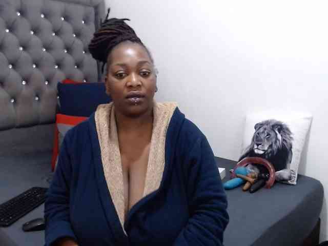 ChocSexcBeast webcam