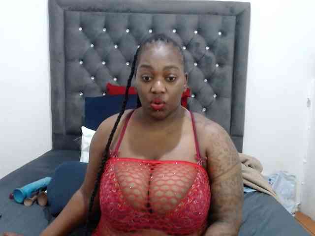 ChocSexcBeast webcam