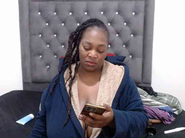 ChocSexcBeast webcam