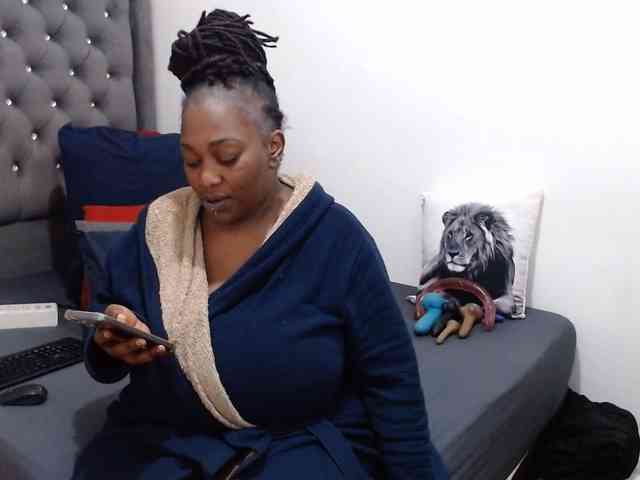 ChocSexcBeast webcam