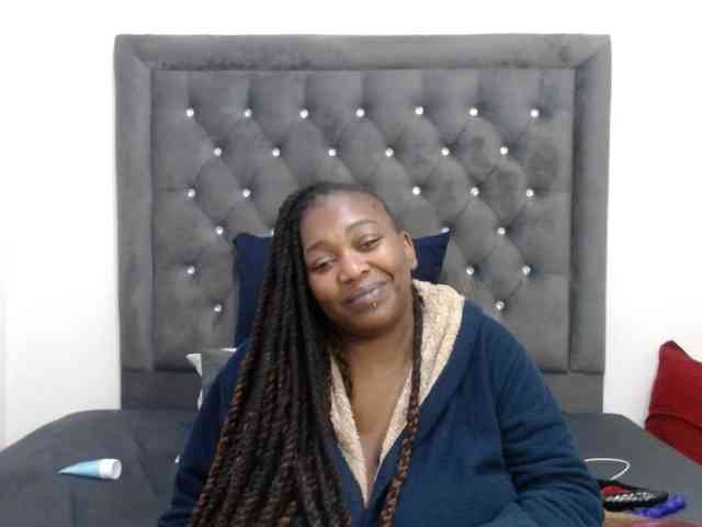 ChocSexcBeast webcam