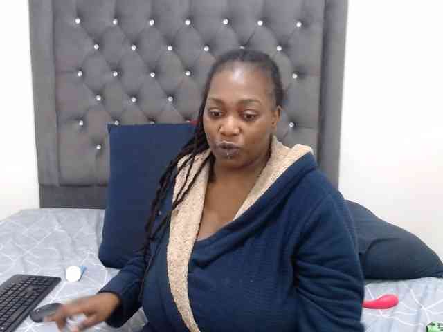 ChocSexcBeast webcam