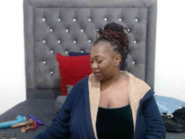 ChocSexcBeast webcam